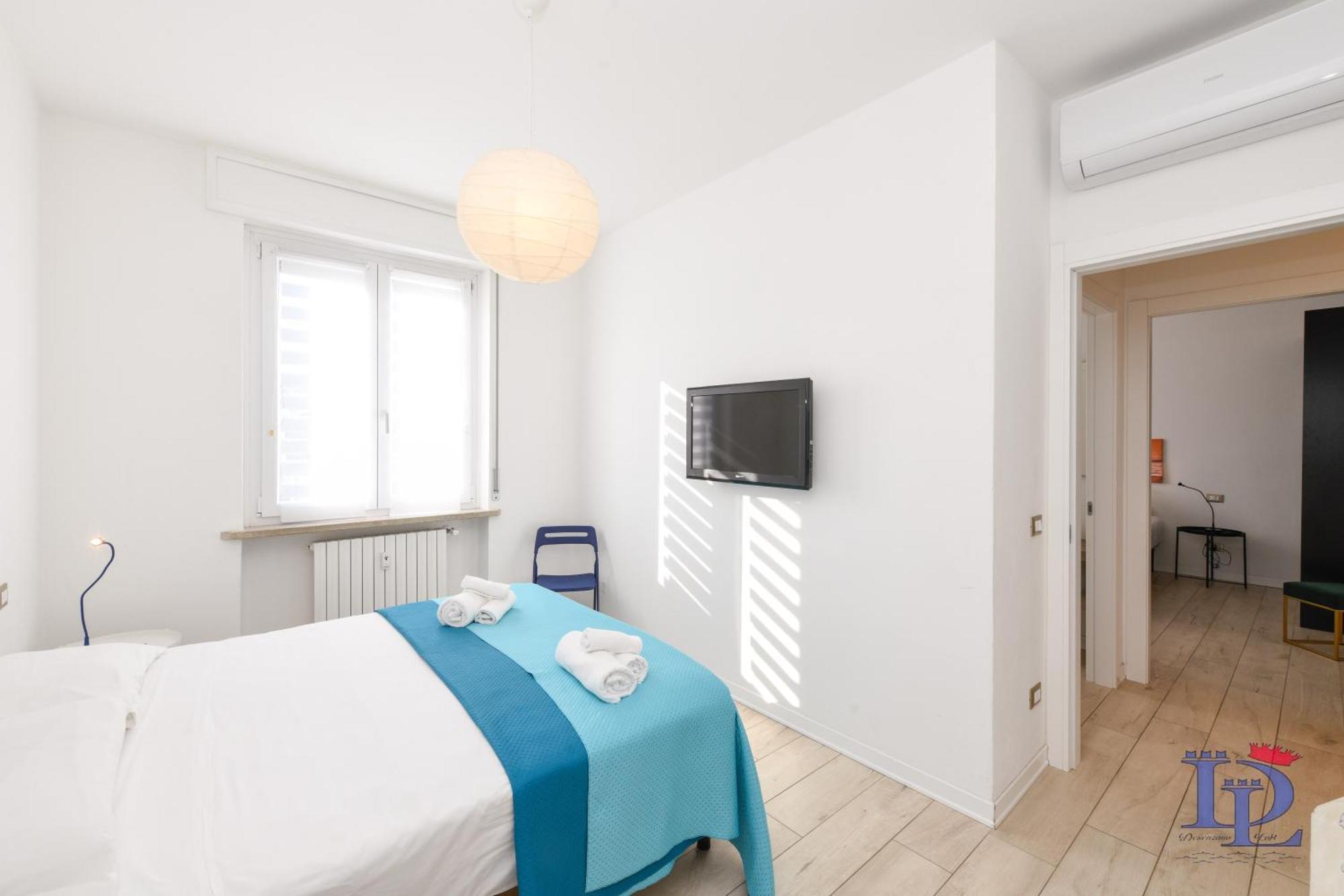 Desenzanoloft Official Partner Marriott Homes & - Window Of Family With Parking Spot Appartement *