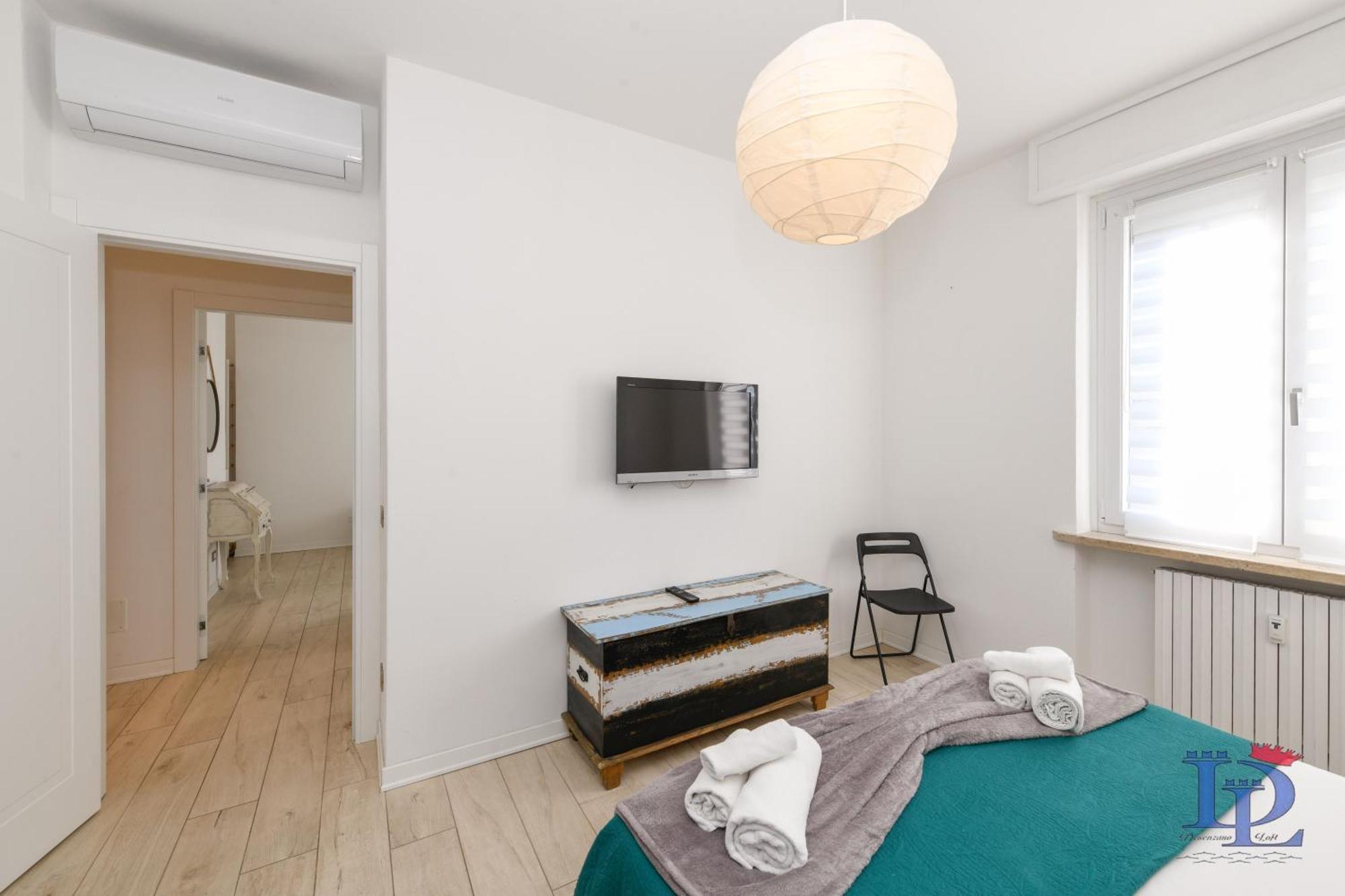 Desenzanoloft Official Partner Marriott Homes & - Window Of Family With Parking Spot * Desenzano del Garda