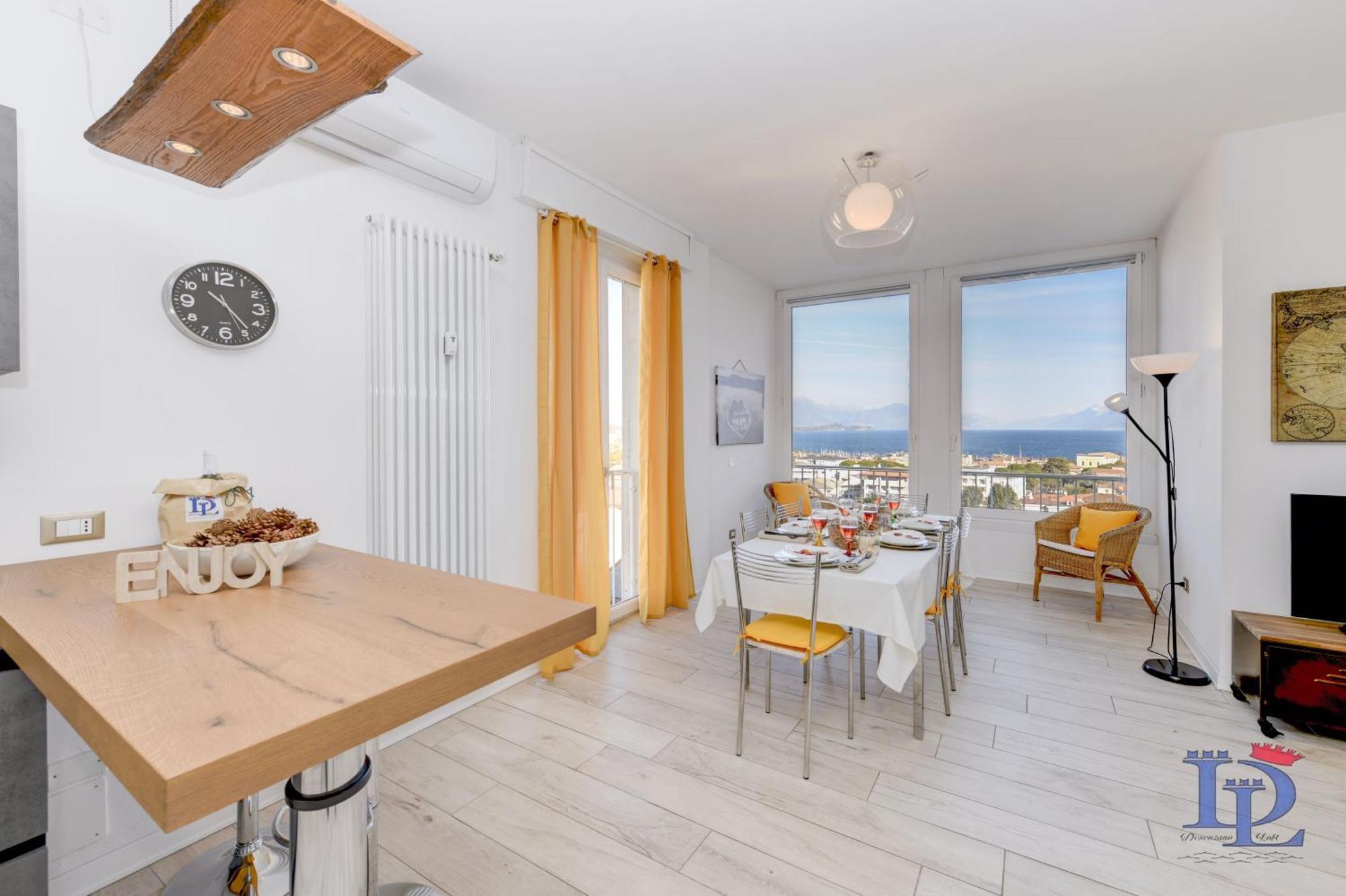 Desenzanoloft Official Partner Marriott Homes & - Window Of Family With Parking Spot Appartement *