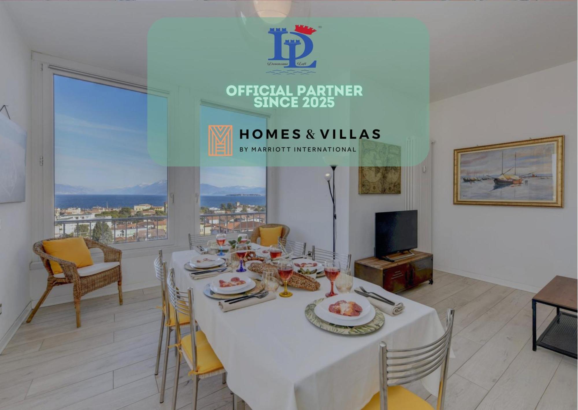 Apartment Desenzanoloft Official Partner Marriott Homes & - Window Of Family With Parking Spot